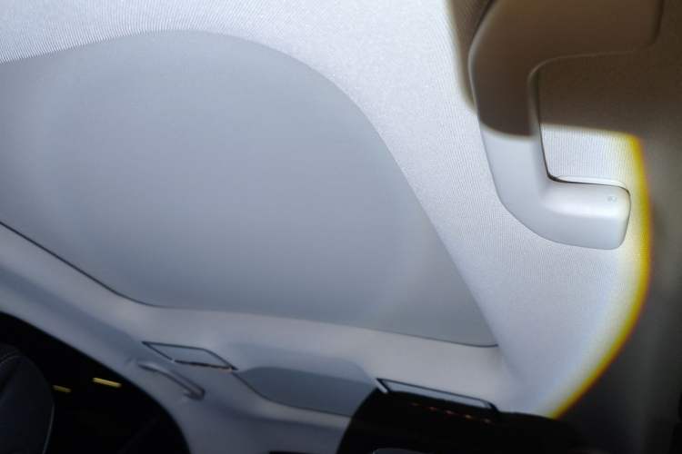 Used Mercedes-Benz C-Class 2018 C 200 L Sport Edition Headliner