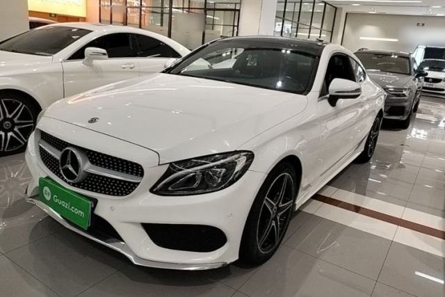 Mercedes-Benz C-Class 2018 C 200 Coupe مستعملة