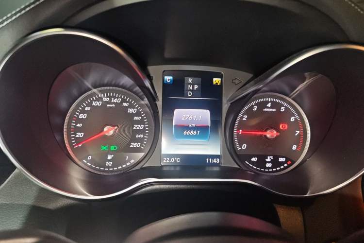 Used Mercedes-Benz C-Class 2018 C 200 Coupe Instrument Cluster
