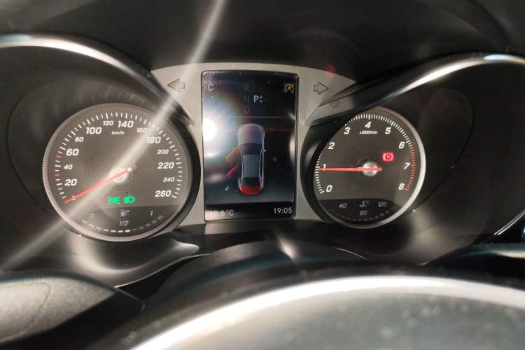 Used Mercedes-Benz C-Class 2018 C 200 Sport Edition Instrument Cluster