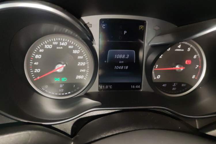 Used Mercedes-Benz C-Class 2018 C 180 L Fashion Edition Sport Version Instrument Cluster