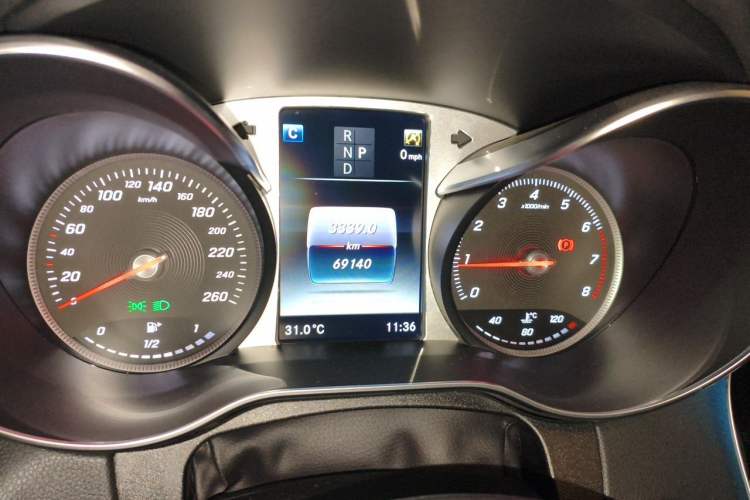 Used Mercedes-Benz C-Class 2018 C 200 L Sport Edition Instrument Cluster