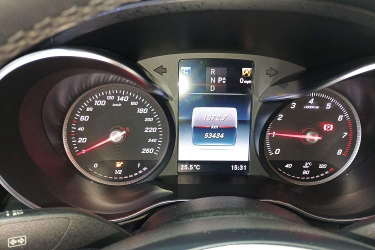 Used Mercedes-Benz C-Class 2018 C 200 L Sport Edition Instrument Cluster