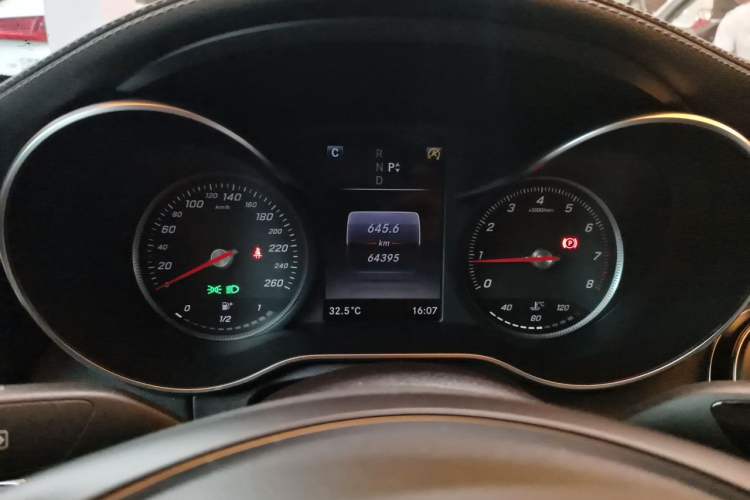 Used Mercedes-Benz C-Class 2018 C 180 L Fashion Edition Sport Version Instrument Cluster