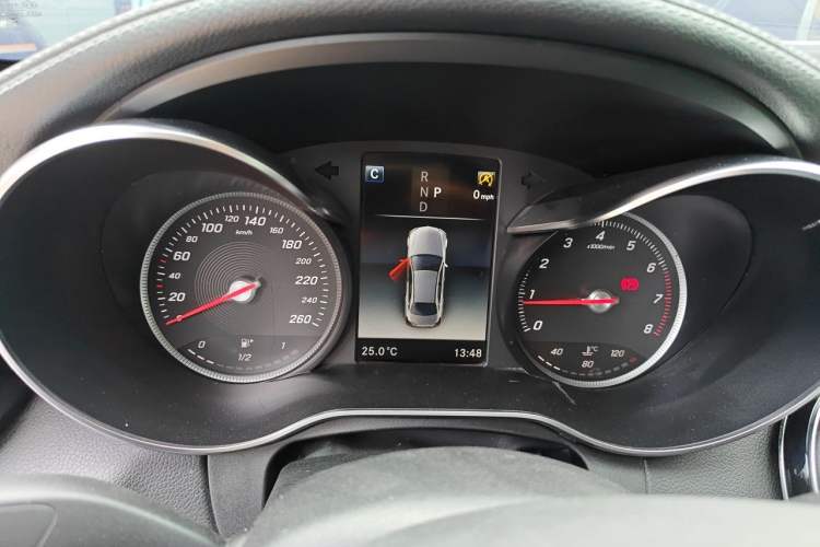 Used Mercedes-Benz C-Class 2018 C 180 L Fashion Edition Sport Version Instrument Cluster