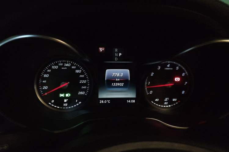 Used Mercedes-Benz C-Class 2018 C 200 L Sport Edition Instrument Cluster