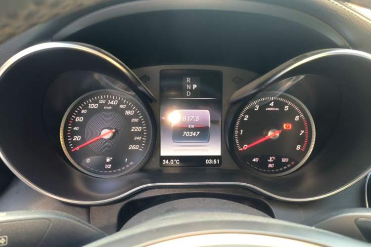 Used Mercedes-Benz C-Class 2018 C 180 L Fashion Edition Sport Version Instrument Cluster