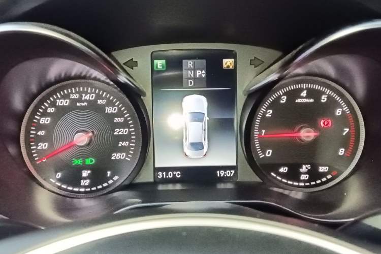 Used Mercedes-Benz C-Class 2018 C 200 L Sport Edition Instrument Cluster