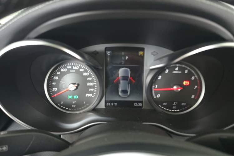 Used Mercedes-Benz C-Class 2018 C 200 L Sport Edition Instrument Cluster