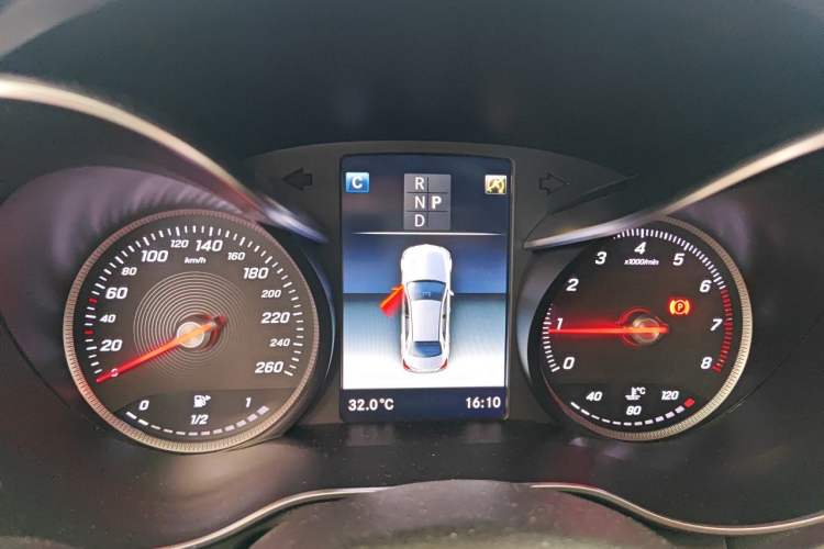 Used Mercedes-Benz C-Class 2018 C 200 Sport Edition Instrument Cluster