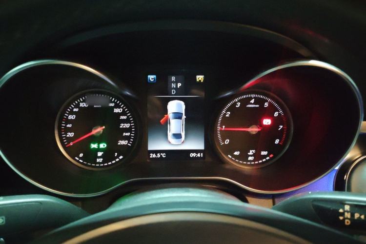 Used Mercedes-Benz C-Class 2018 C 180 L Fashion Edition Sport Version Instrument Cluster