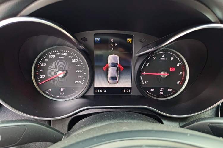 Used Mercedes-Benz C-Class 2018 C 180 L Fashion Edition Sport Version Instrument Cluster