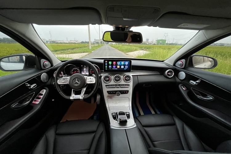 Used Mercedes-Benz C-Class 2018 C 200 Estate Interior 1