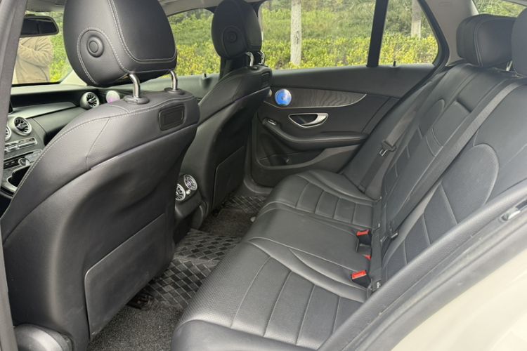 Used Mercedes-Benz C-Class 2018 C 200 Estate Interior 1