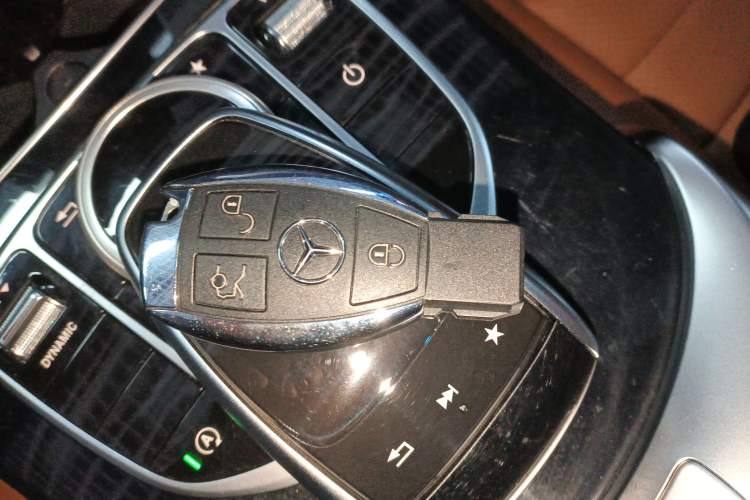 Used Mercedes-Benz C-Class 2018 C 200 Coupe Interior 1