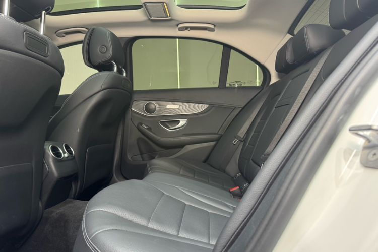 Used Mercedes-Benz C-Class 2018 C 200 L Sport Edition Interior 1