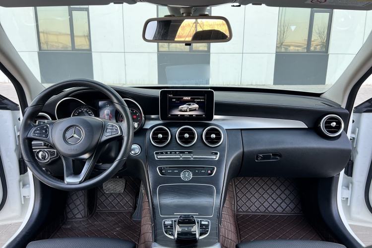Used Mercedes-Benz C-Class 2018 C 200 L Sport Edition Interior 1