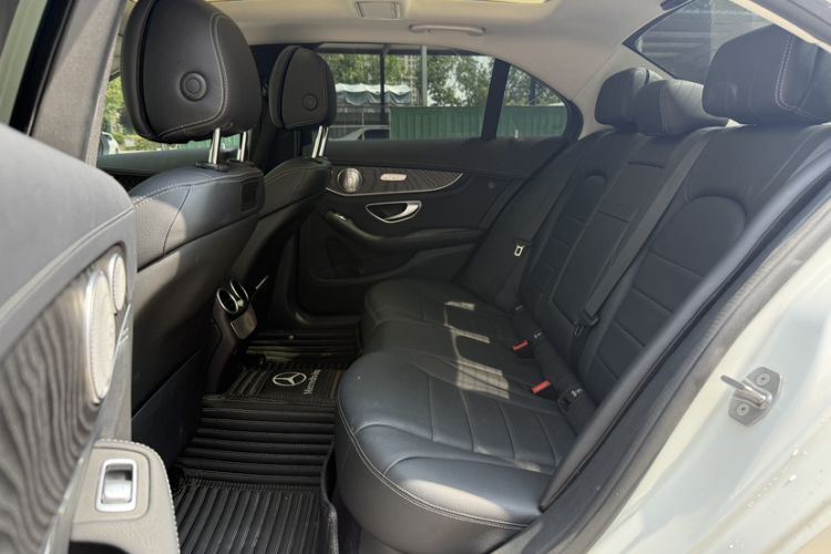 Used Mercedes-Benz C-Class 2018 C 200 L Sport Edition Interior 1