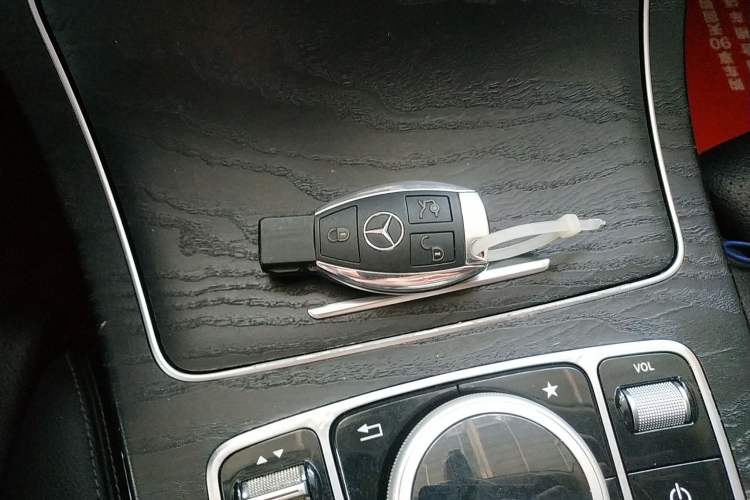 Used Mercedes-Benz C-Class 2018 C 180 L Fashion Edition Sport Version Interior 1