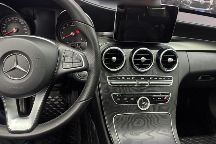Used Mercedes-Benz C-Class 2018 C 200 L Sport Edition Interior 2