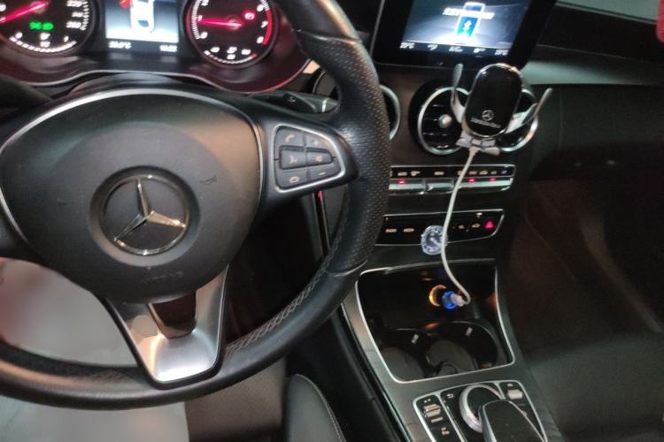 Used Mercedes-Benz C-Class 2018 C 200 L Sport Edition Interior 2