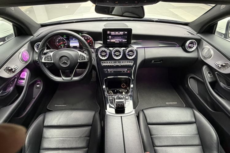 Used Mercedes-Benz C-Class 2018 C 200 Coupe Interior 2