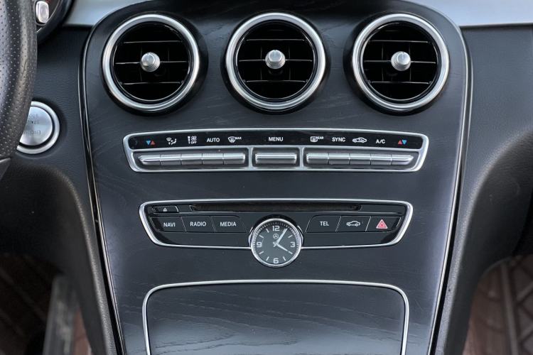 Used Mercedes-Benz C-Class 2018 C 200 L Sport Edition Interior 2