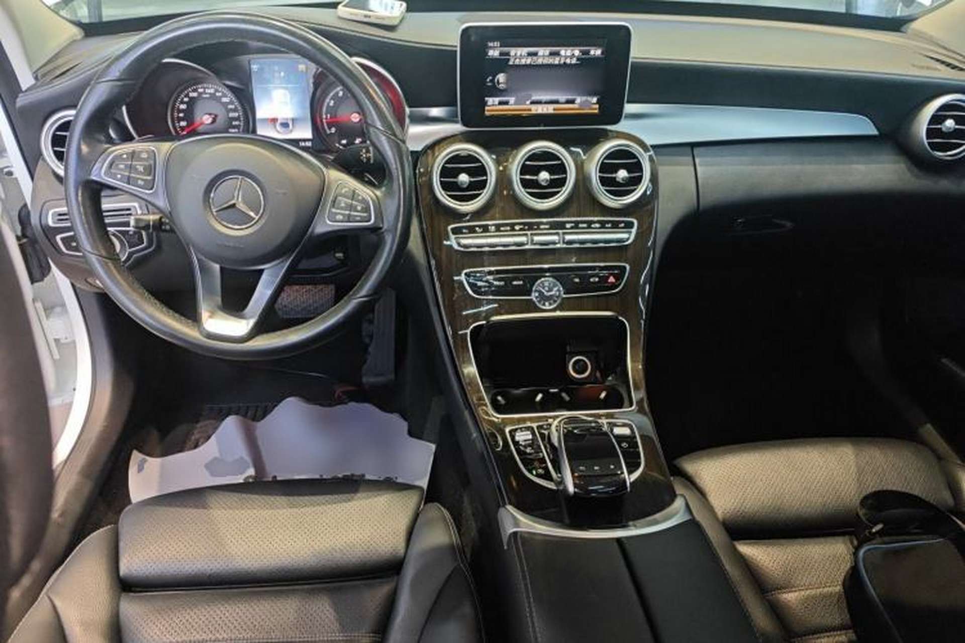 Used Mercedes-Benz C-Class 2018 C 200 L Interior 2