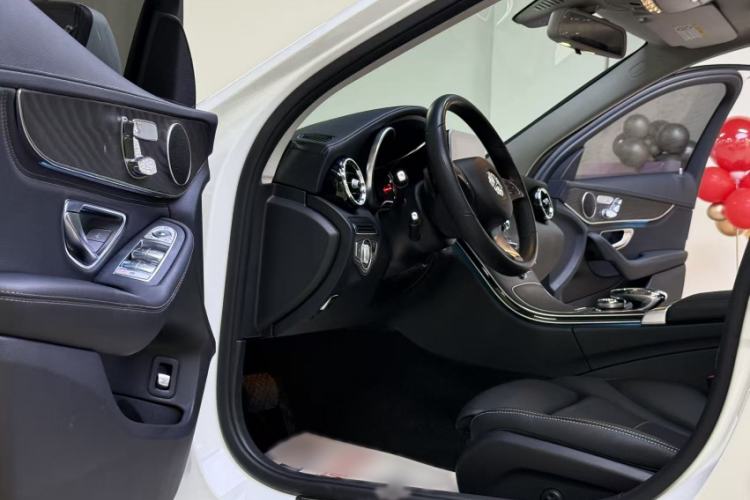 Used Mercedes-Benz C-Class 2018 C 200 L Sport Edition Interior 2