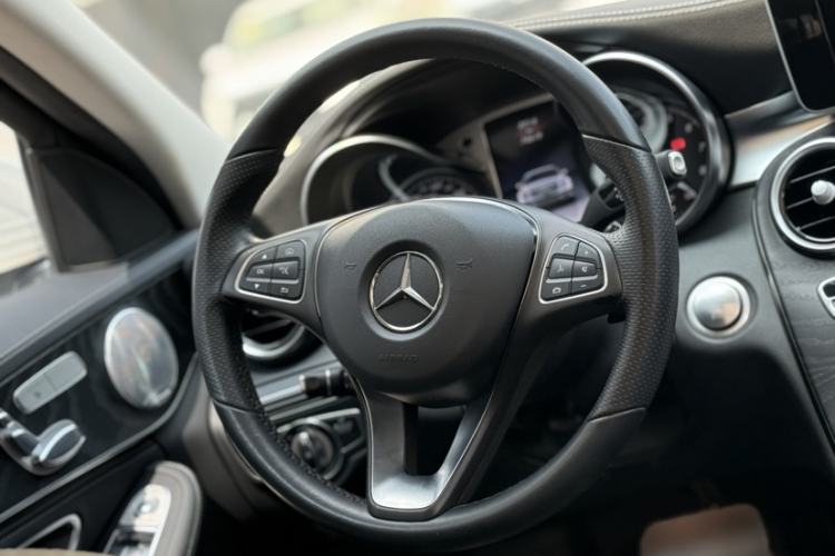 Used Mercedes-Benz C-Class 2018 C 200 L Sport Edition Interior 2
