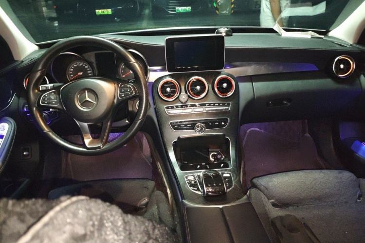 Used Mercedes-Benz C-Class 2018 C 180 L Fashion Edition Sport Version Interior 2