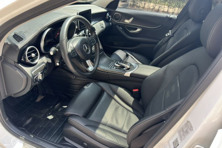 Used Mercedes-Benz C-Class 2018 C 180 L Fashion Edition Sport Version Interior 3