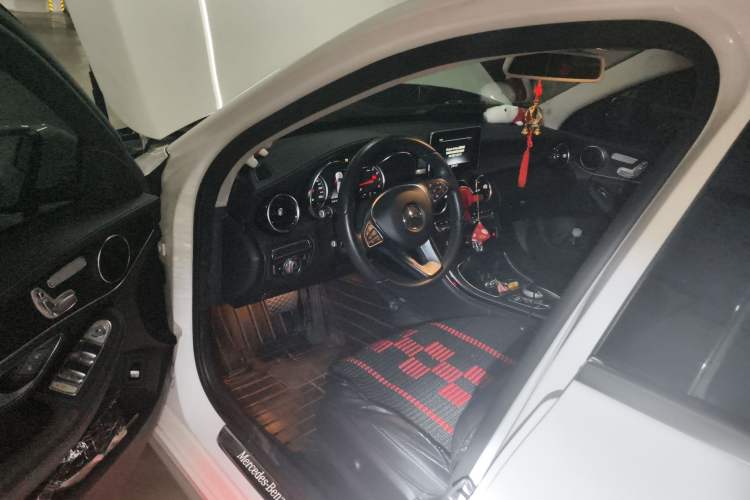 Used Mercedes-Benz C-Class 2018 C 200 L Sport Edition Interior 3