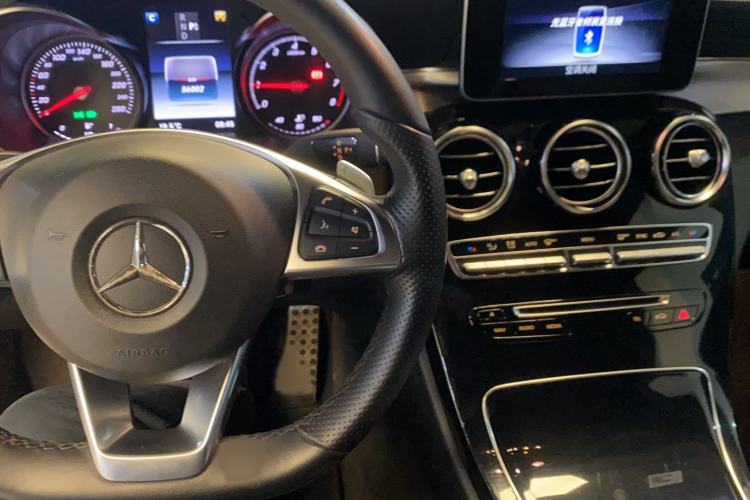 Used Mercedes-Benz C-Class 2018 C 200 Coupe Interior 3