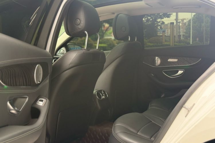 Used Mercedes-Benz C-Class 2018 C 200 L Sport Edition Interior 3