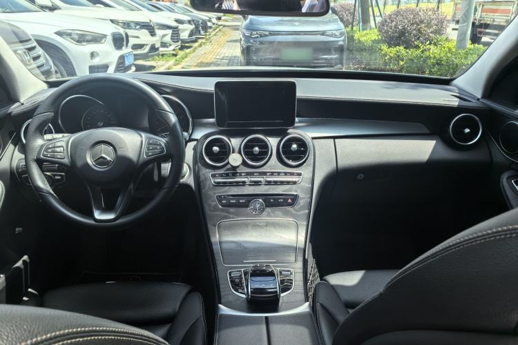 Used Mercedes-Benz C-Class 2018 C 180 L Fashion Edition Sport Version Interior 3
