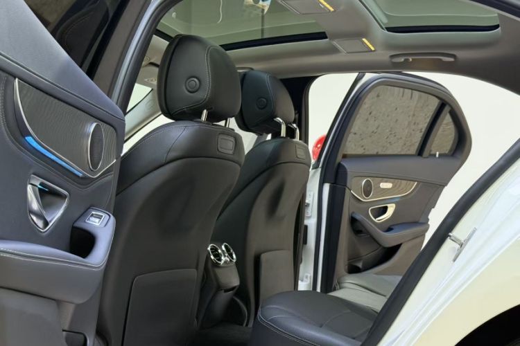 Used Mercedes-Benz C-Class 2018 C 200 L Sport Edition Interior 3