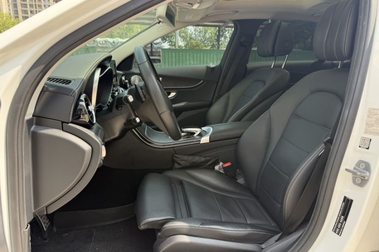 Used Mercedes-Benz C-Class 2018 C 200 L Sport Edition Interior 3