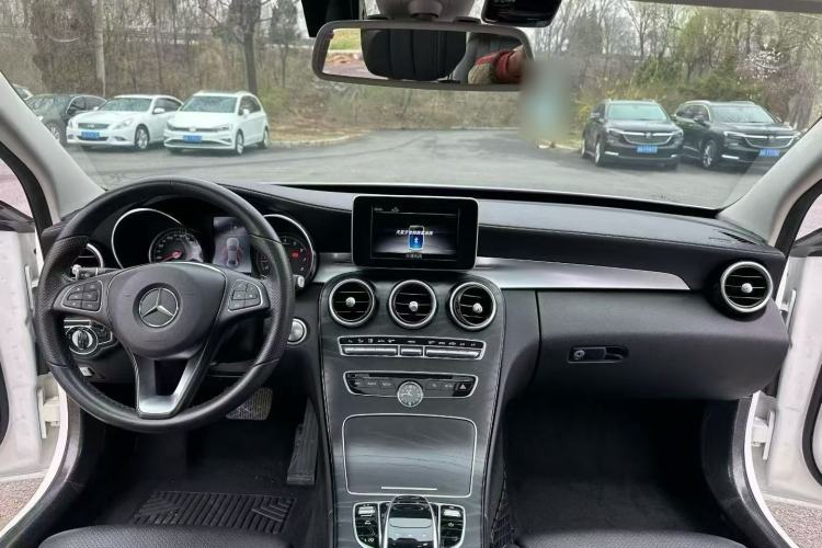 Used Mercedes-Benz C-Class 2018 C 200 L Sport Edition Interior 3