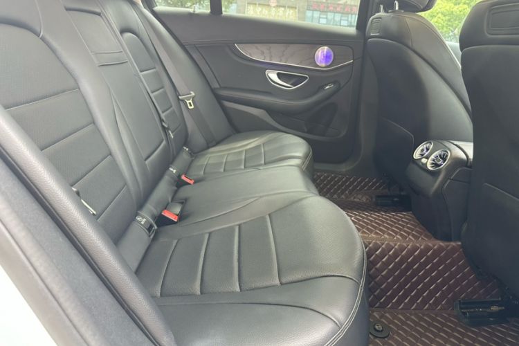 Used Mercedes-Benz C-Class 2018 C 200 L Sport Edition Interior 4