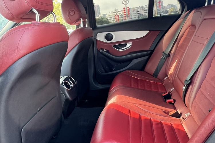 Used Mercedes-Benz C-Class 2018 C 200 Sport Edition Interior 4