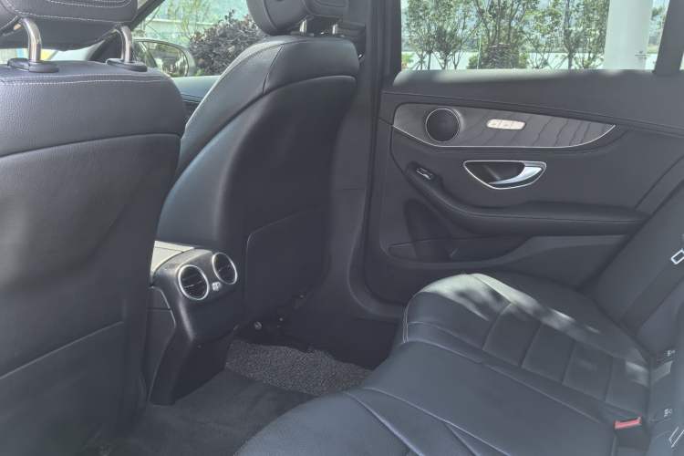 Used Mercedes-Benz C-Class 2018 C 180 L Fashion Edition Sport Version Interior 4