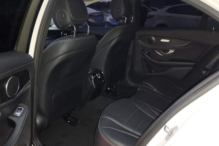 Used Mercedes-Benz C-Class 2018 C 180 L Fashion Edition Sport Version Interior 4