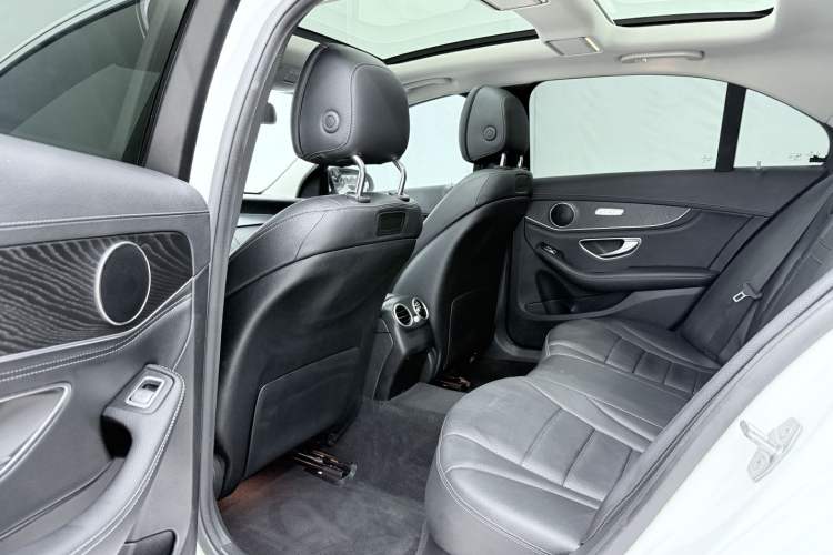 Used Mercedes-Benz C-Class 2018 C 200 L Sport Edition Interior 5