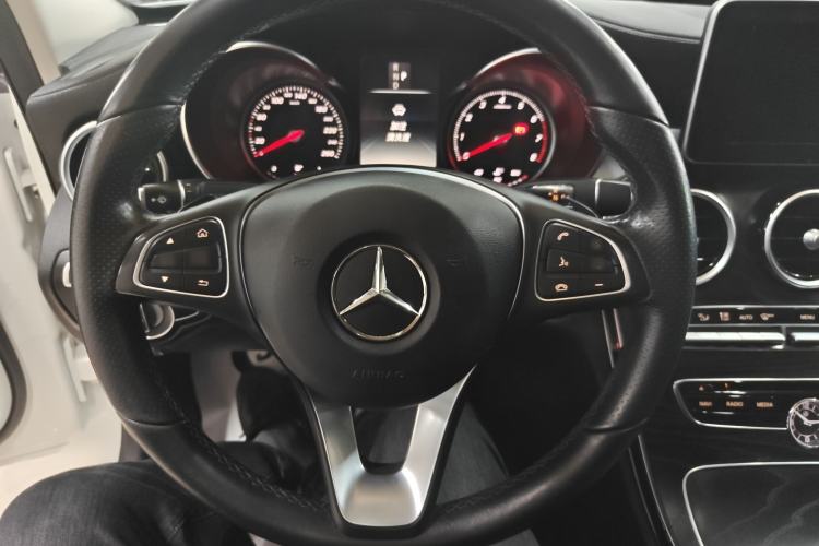 Used Mercedes-Benz C-Class 2018 C 180 L Fashion Edition Sport Version Interior 5