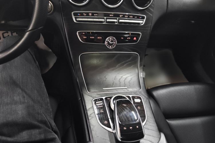 Used Mercedes-Benz C-Class 2018 C 180 L Fashion Edition Sport Version Interior 6