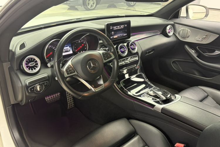 Used Mercedes-Benz C-Class 2018 C 200 Coupe Interior 7