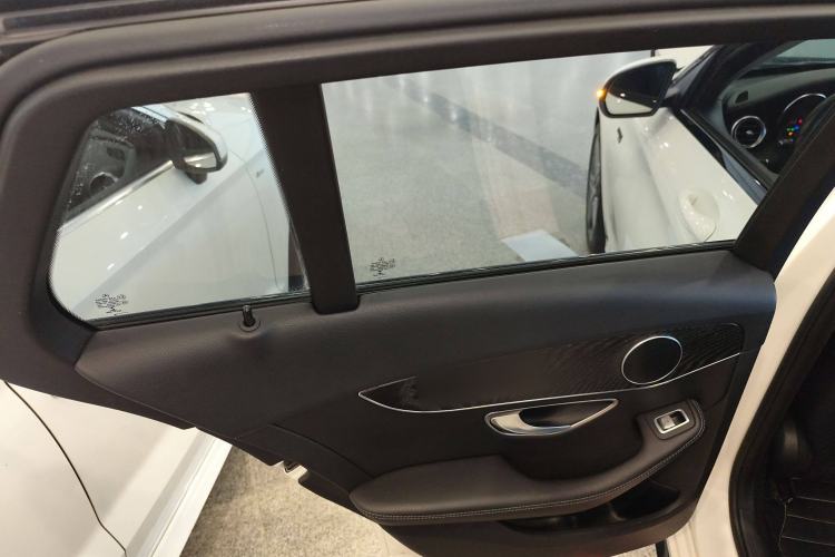 Used Mercedes-Benz C-Class 2018 C 200 Estate Interior 8