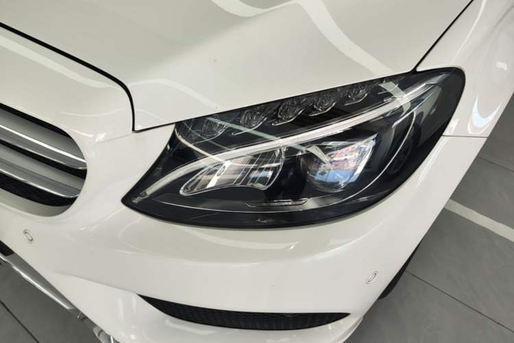 Used Mercedes-Benz C-Class 2018 C 180 L Fashion Edition Sport Version Left Front Headlight