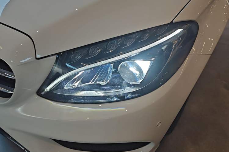 Used Mercedes-Benz C-Class 2018 C 200 Sport Edition Left Front Headlight